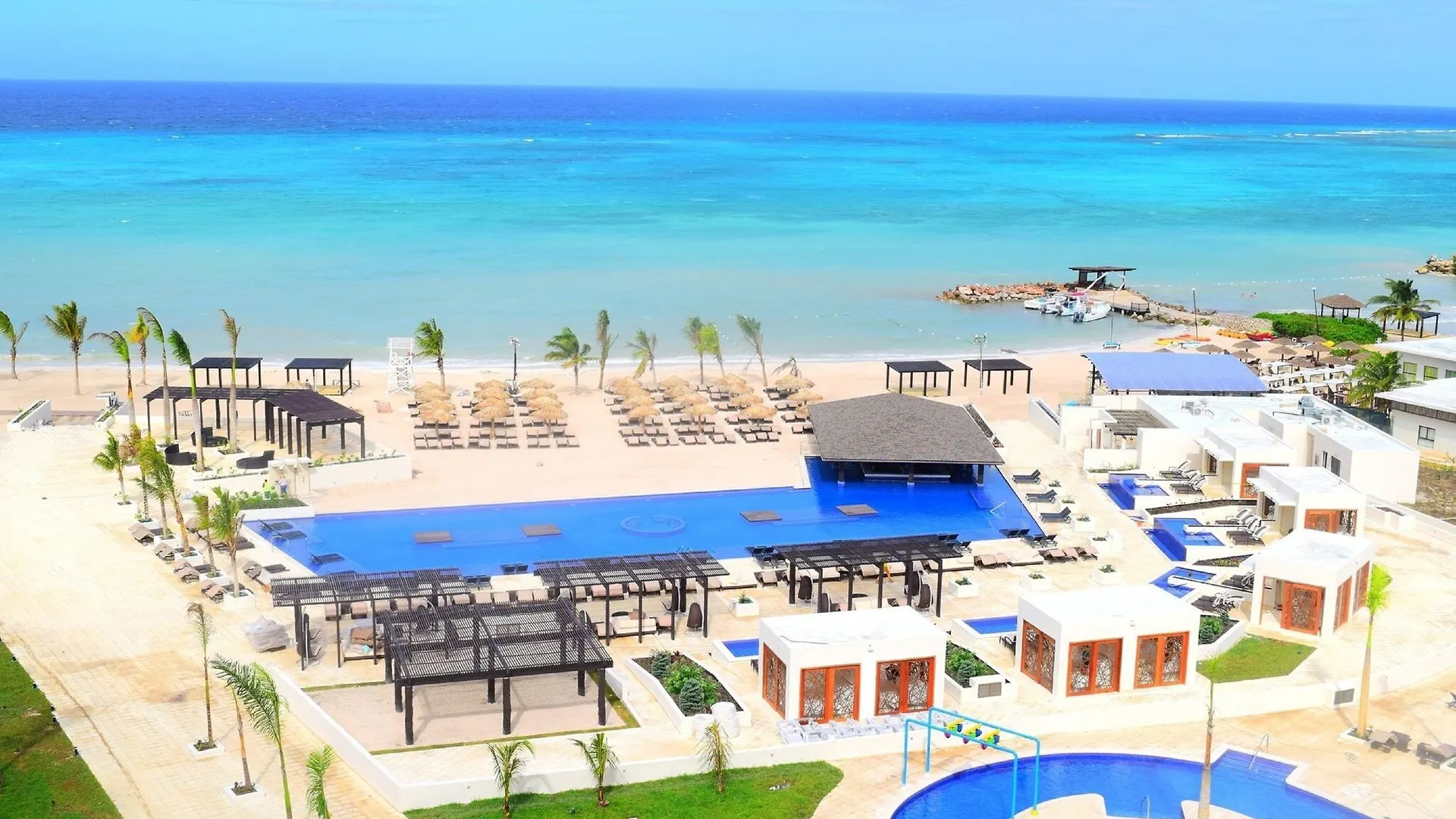 Royalton Blue Waters Montego Bay Hotel Falmouth 4*,  Jamaica